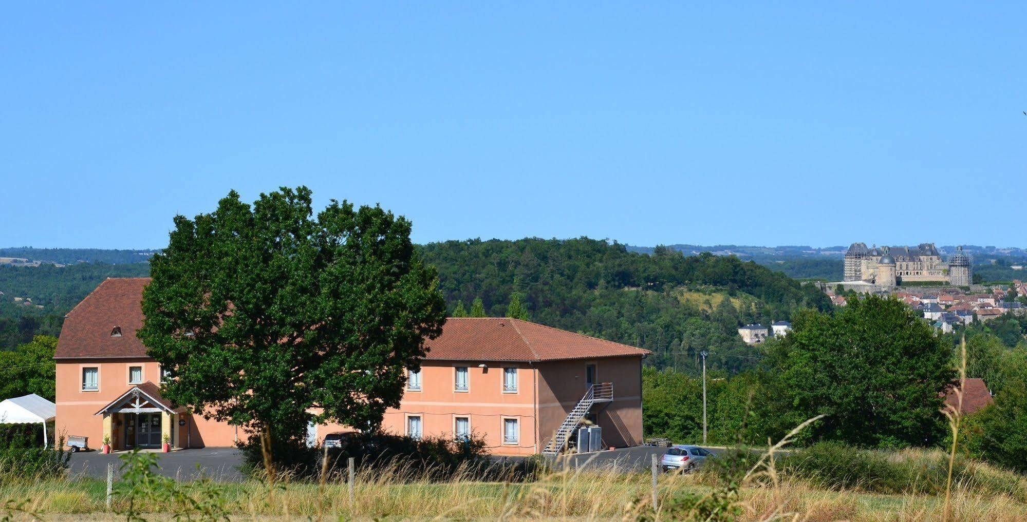 Au Perigord Noir Hotel Hautefort Exterior foto